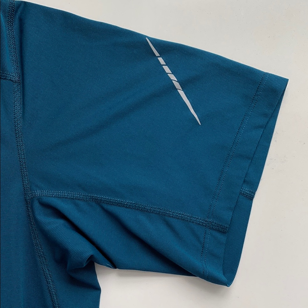 Arc'teryx Men's Blue Shirt - Picture 5 of 7